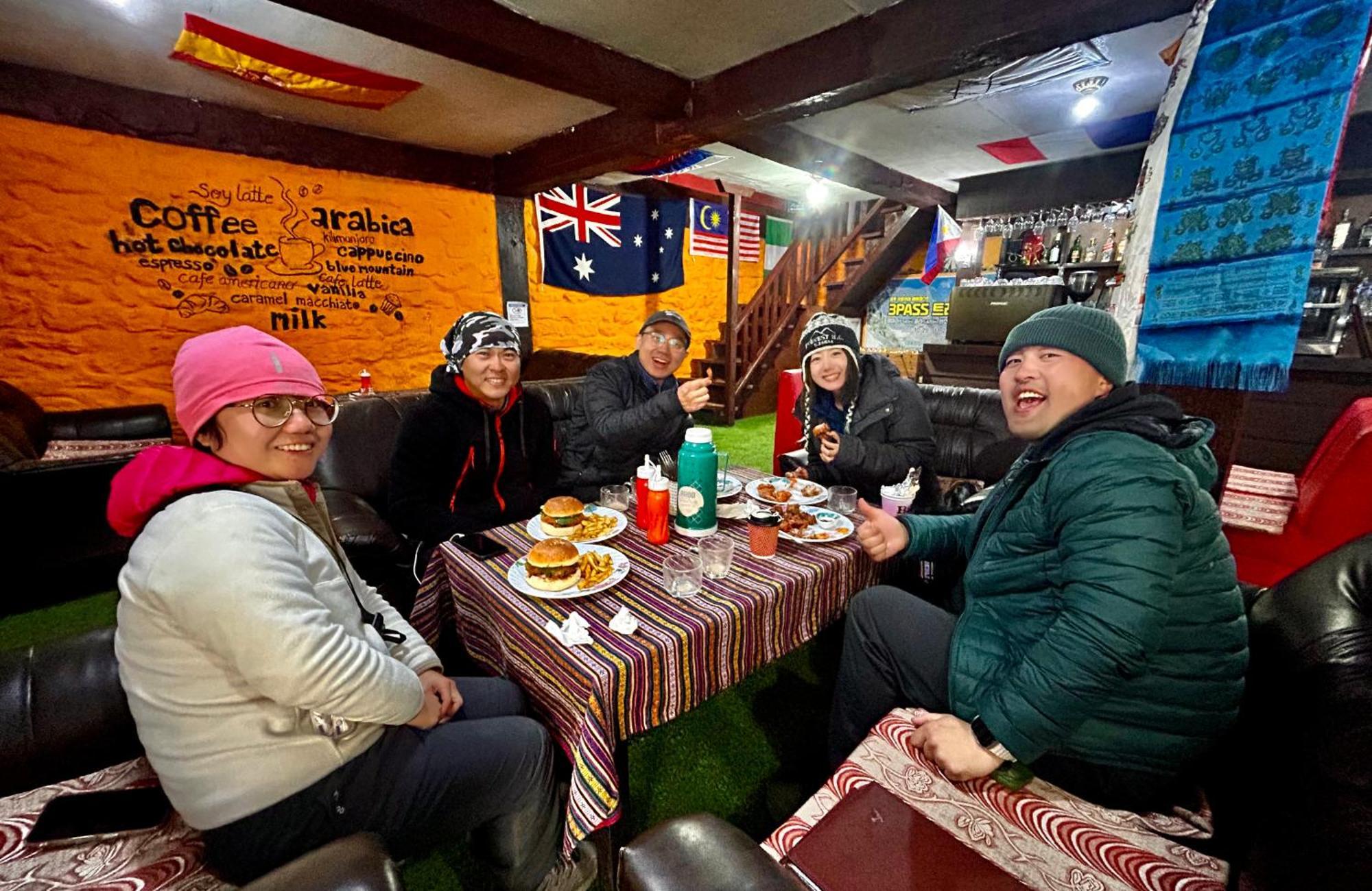 Lama Hotel - Cafe De Himalaya Lukla Exteriér fotografie
